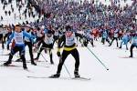 Лыжники Харламов и Конохова стали победителями традиционной "Московской лыжни"