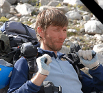 На Эльбрусе погиб один человек, поиски ещё двоих продолжаются. На Эльбрусе погиб один человек, поиски ещё двоих продолжаются.