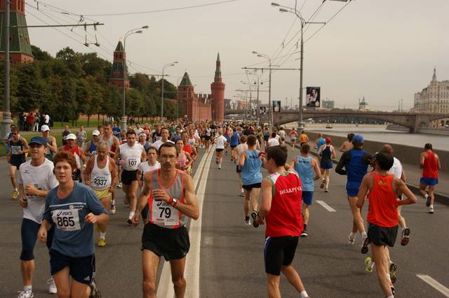 Бег 42 км 195. Тобольск полумарафон 2009. Московский Международный полумарафон. Московский марафон 2007.