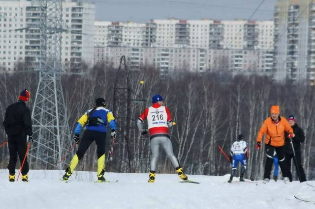Москва избавляется от лыжного спорта Москва избавляется от лыжного спорта